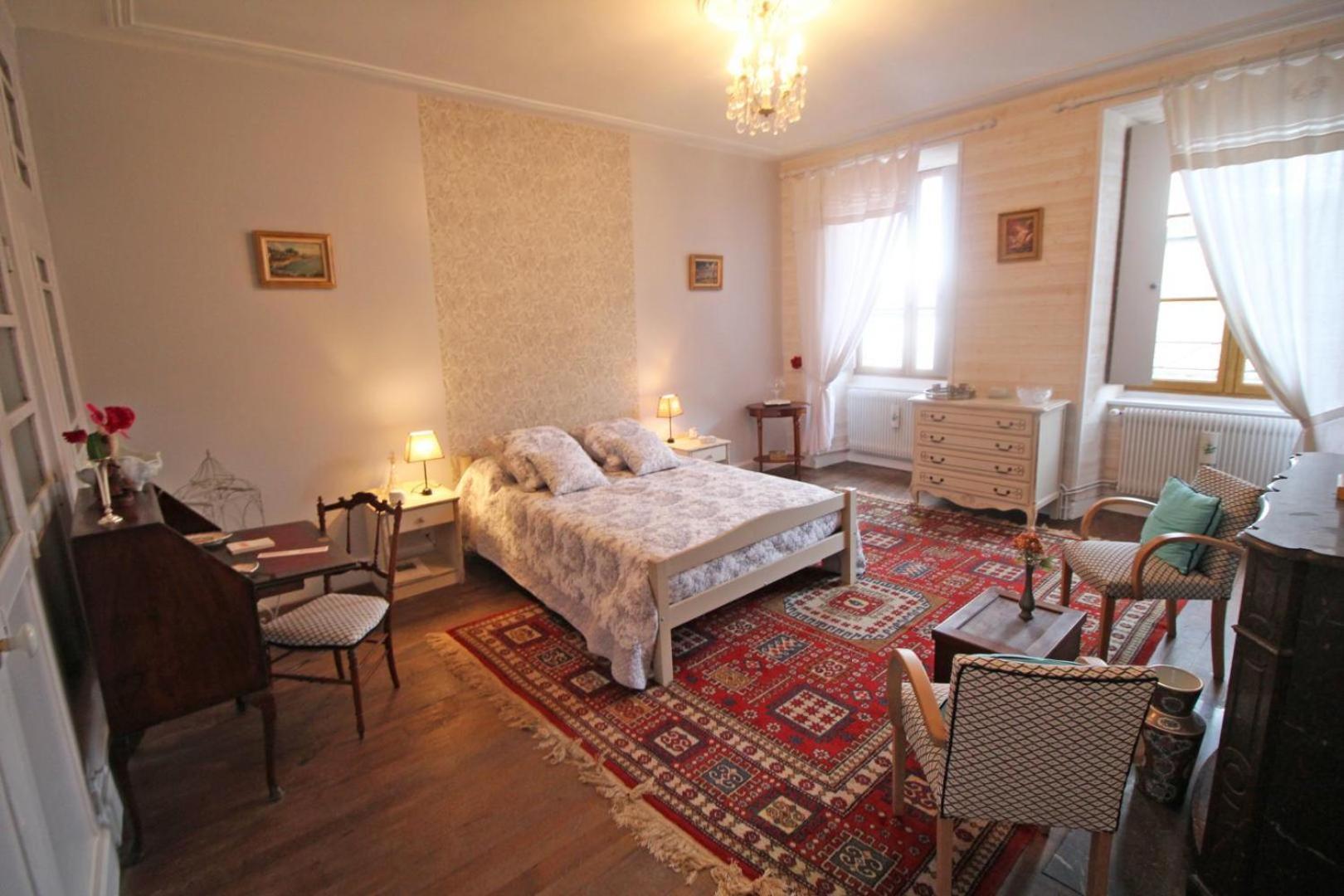 Bed and Breakfast Maison Gay Lussac Сен-Леонар-де-Нобла Экстерьер фото